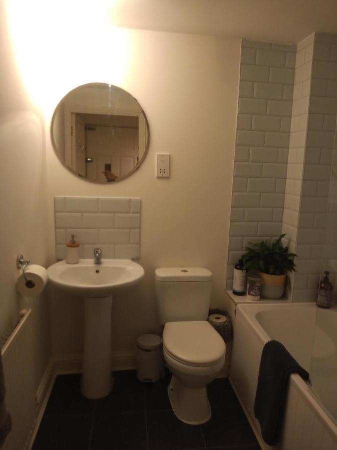 The Eaves, Glastonbury High Street 2 Bed 2 Bathroom Apartment Buitenkant foto