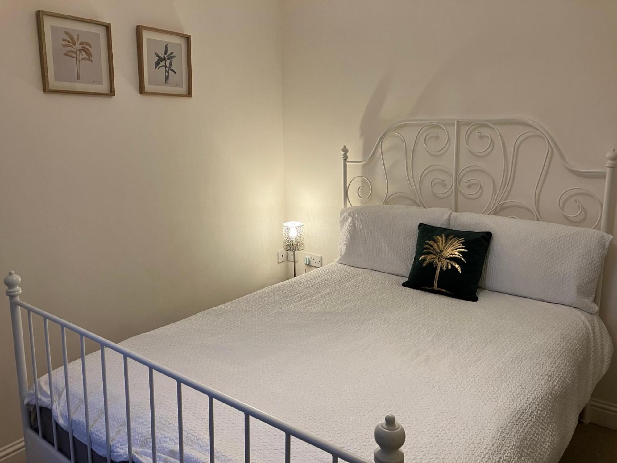 The Eaves, Glastonbury High Street 2 Bed 2 Bathroom Apartment Buitenkant foto